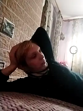 Snapshot of Ponka2011 chatting on October 29, 2025, 6:23 am Ponka2011 online show from October 29, 2025, 6:23 am