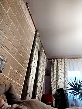 Snapshot of Ponka2011 chatting on December 14, 2025, 6:19 am Ponka2011 online show from December 14, 2025, 6:19 am