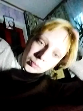 Snapshot of Ponka2011 chatting on December 23, 2025, 6:12 am Ponka2011 online show from December 23, 2025, 6:12 am