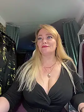 Sweet-blonde online show from March 30, 2026, 7:15 pm