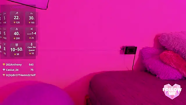 Snapshot of Lauren_smiles chatting on February 3, 2026, 2:53 am Lauren smiles online show from February 3, 2026, 2:53 am