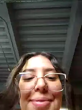Snapshot of Pao_Ly chatting on July 19, 2026, 2:14 pm Pao Ly online show from July 19, 2026, 2:14 pm
