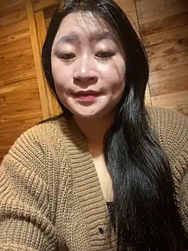 violet-00 online show from February 18, 2026, 1:36 am