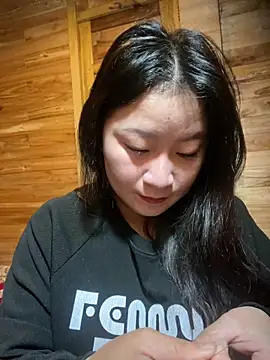 violet-00 online show from March 2, 2026, 2:34 am