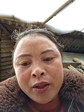 Snapshot of xuxulovezz chatting on February 14, 2026, 4:45 am xuxulovezz online show from February 14, 2026, 4:45 am