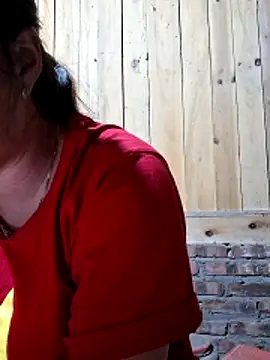 Snapshot of xuxulovezz chatting on February 17, 2026, 10:34 am xuxulovezz online show from February 17, 2026, 10:34 am