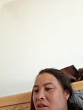 xuxulovezz online show from November 26, 2025, 7:08 am