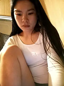 Snapshot of Suny_babyy chatting on February 6, 2026, 12:28 am Suny babyy online show from February 6, 2026, 12:28 am