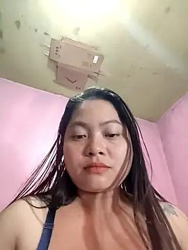 Snapshot of radiantbloom chatting on January 10, 2026, 11:27 am radiantbloom online show from January 10, 2026, 11:27 am