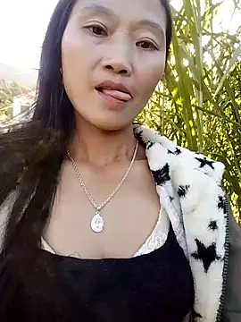 abigail-00 online show from November 28, 2025, 8:47 am