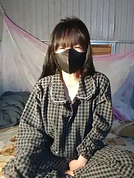 Snapshot of Helen-Tran chatting on February 3, 2026, 1:05 pm Helen-Tran online show from February 3, 2026, 1:05 pm