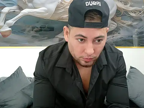 maximus888A online show from October 7, 2025, 4:35 am