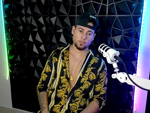 maximus888A online show from October 17, 2025, 9:16 pm