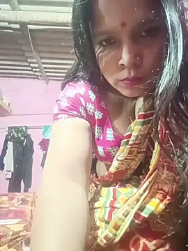 Snapshot of reya743 chatting on November 23, 2025, 4:39 pm reya743 online show from November 23, 2025, 4:39 pm