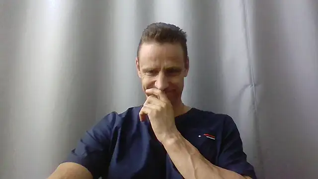 Snapshot of Freeze_Fire chatting on June 20, 2026, 8:08 am Freeze Fire online show from June 20, 2026, 8:08 am
