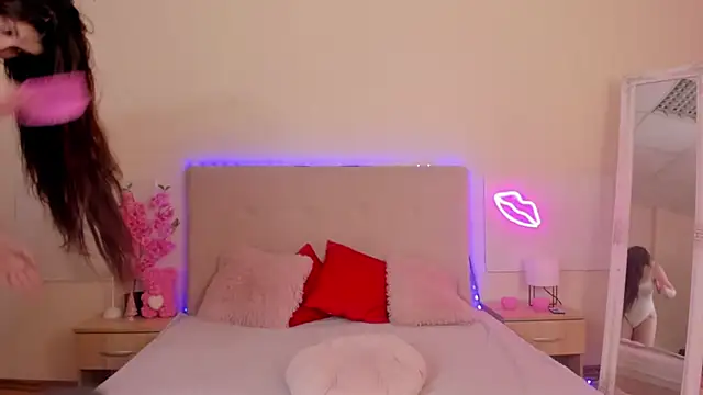 TrishaDarks online show from January 16, 2026, 6:28 am