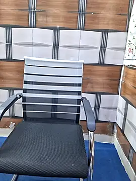 Snapshot of Soni_cute86526 chatting on February 1, 2026, 4:11 am Soni cute86526 online show from February 1, 2026, 4:11 am