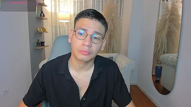 marcuswildx online show from October 2, 2025, 11:13 am