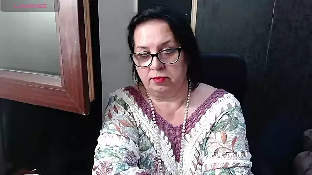 Snapshot of MissSanjanne chatting on June 18, 2026, 7:19 pm MissSanjanne online show from June 18, 2026, 7:19 pm