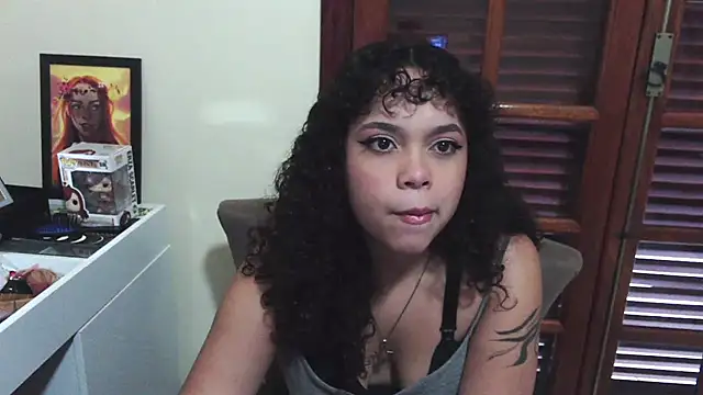 sweetamy326 online show from November 28, 2025, 9:26 pm