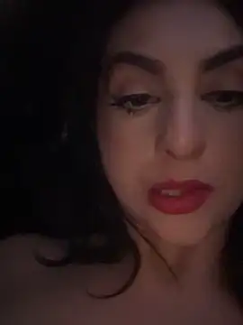 Snapshot of LlianneDiamond1 chatting on December 13, 2025, 8:04 pm LlianneDiamond1 online show from December 13, 2025, 8:04 pm