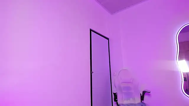 akira 09  online show from January 13, 2026, 12:53 pm