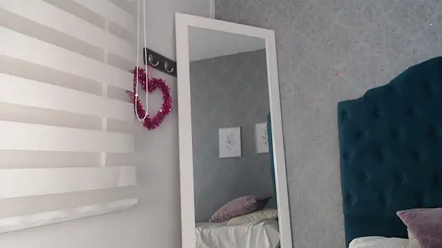 Vic Taylor online show from December 15, 2025, 11:38 am