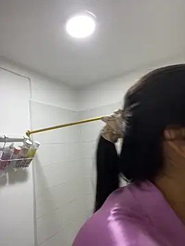 IsabellaJoness  online show from November 10, 2025, 11:26 am