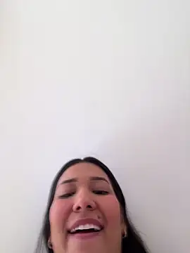 IsabellaJoness  online show from November 8, 2025, 12:31 pm