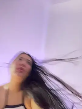 IsabellaJoness  online show from April 2, 2026, 8:26 pm