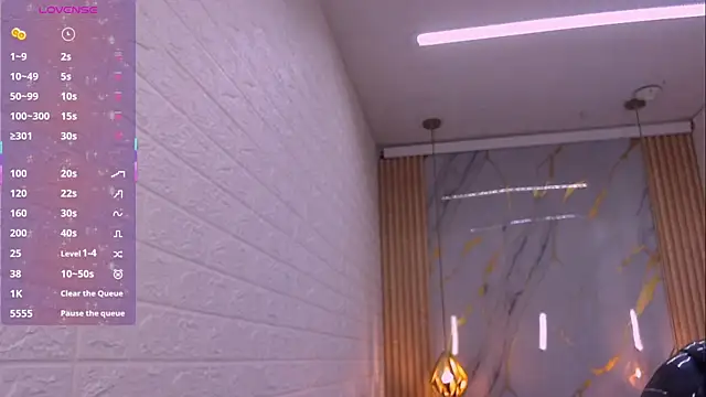 kat 96  online show from December 5, 2025, 6:28 pm