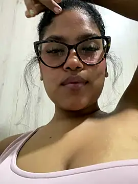 miiabrown18 online show from October 18, 2025, 2:57 am