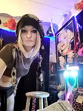 blondebarbiebae online show from January 16, 2026, 4:49 am