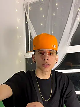 Skinny batman online show from October 26, 2025, 3:40 am