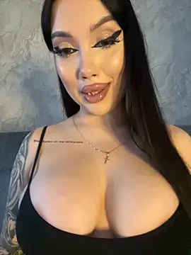 kiss Lissa online show from February 1, 2026, 7:50 am