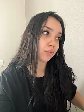 kiss Lissa online show from October 29, 2025, 11:42 am