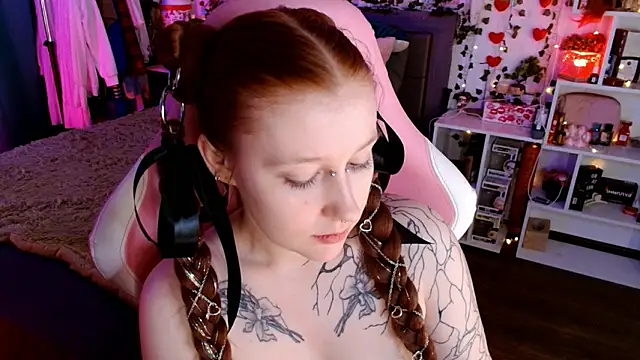 Ayla Hicks online show from February 3, 2026, 6:33 am