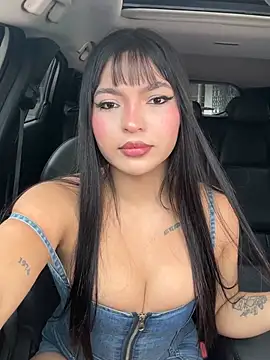 Samantha Hans online show from April 1, 2026, 8:50 pm