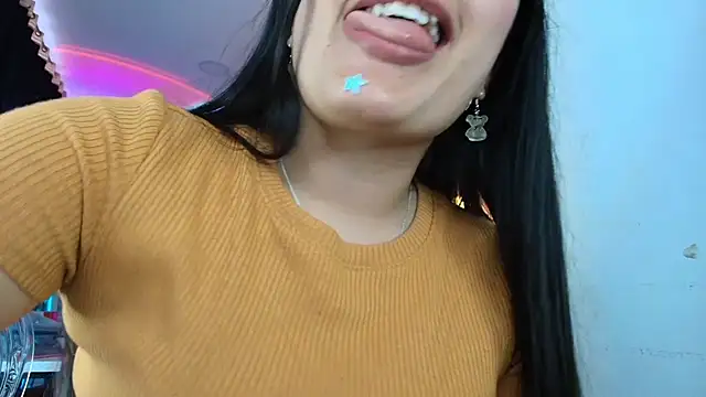 Hinata 21  online show from February 13, 2026, 8:20 pm