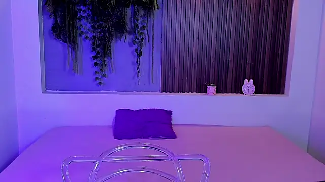 ZaraRosse7 online show from October 3, 2025, 3:41 am