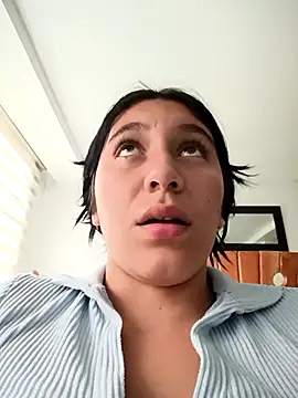 Snapshot of __Antonella chatting on September 30, 2025, 2:34 pm Antonella online show from September 30, 2025, 2:34 pm