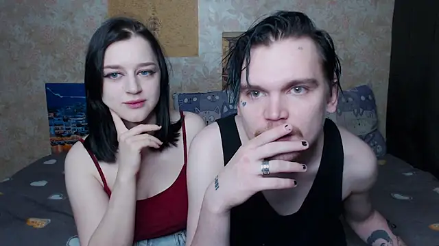 Snapshot of jackoffjillss chatting on October 29, 2025, 6:29 pm jackoffjillss online show from October 29, 2025, 6:29 pm