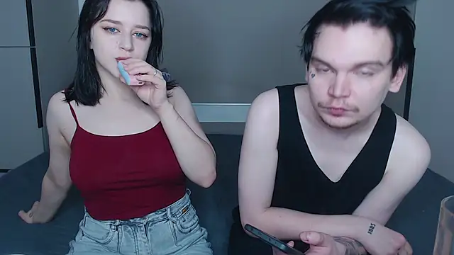 Snapshot of jackoffjillss chatting on October 16, 2025, 7:44 pm jackoffjillss online show from October 16, 2025, 7:44 pm