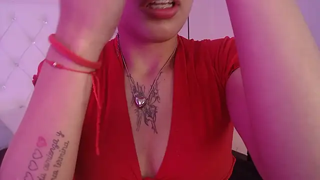 Snapshot of Liv20_ chatting on February 13, 2026, 8:31 pm Liv20 online show from February 13, 2026, 8:31 pm