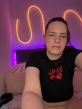 Mila-Jasmin online show from February 13, 2026, 10:48 am