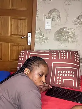 Bellabootie online show from April 5, 2026, 8:43 am