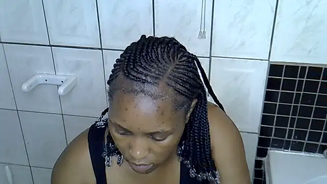 Bellabootie online show from November 22, 2025, 7:57 pm