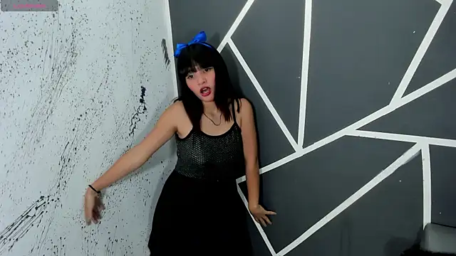 barely legal angel online show from September 25, 2025, 11:22 pm