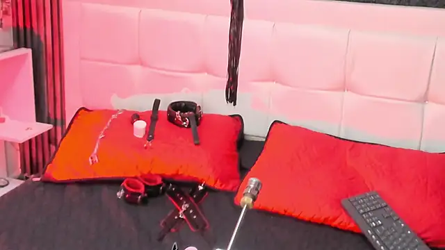 MaraBlake  online show from January 17, 2026, 2:04 am