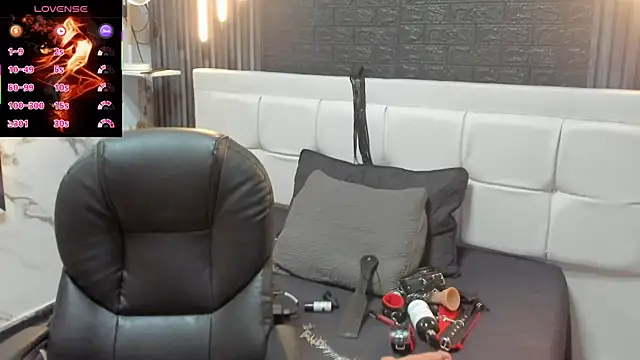 MaraBlake  online show from January 8, 2026, 1:33 am